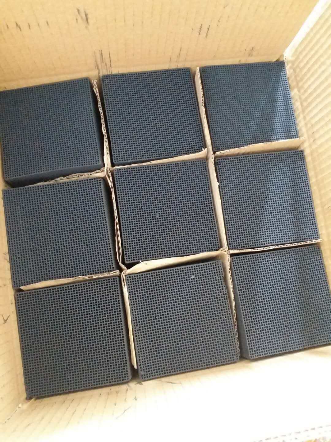 <a href=http://m.vms4030.com/fwzhxt/ target=_blank class=infotextkey>蜂窩活性炭</a>一箱展示