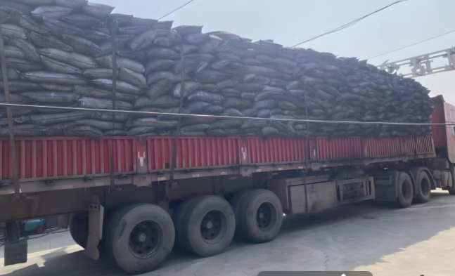 <a href=http://m.vms4030.com/zzhxt/ target=_blank class=infotextkey>柱狀活性炭</a>，廢氣活性炭發(fā)車