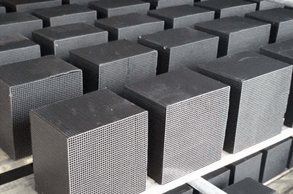 <a href=http://m.vms4030.com/fwzhxt/ target=_blank class=infotextkey>蜂窩活性炭</a>詳細(xì)圖